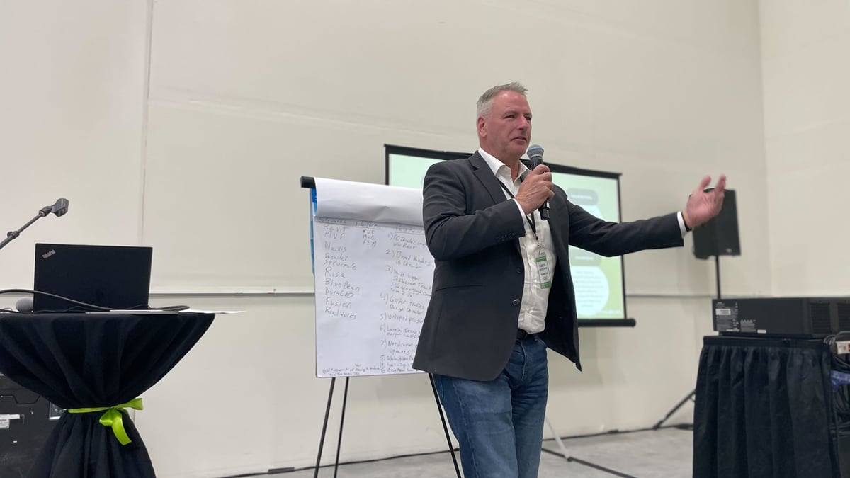 Curtis Edgecombe, EVP - Americas, FRAMECAD welcomes attendees to Customer Success Center